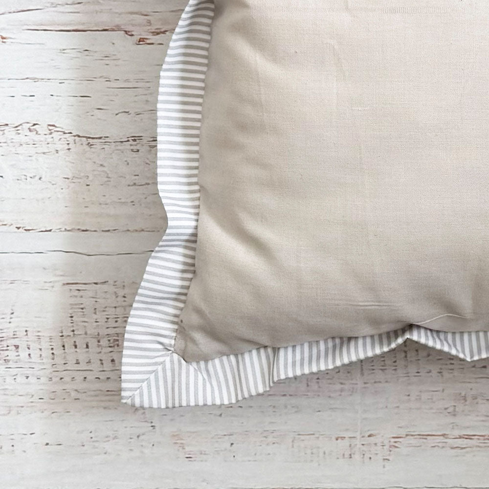 Cojin Beige Decorativo