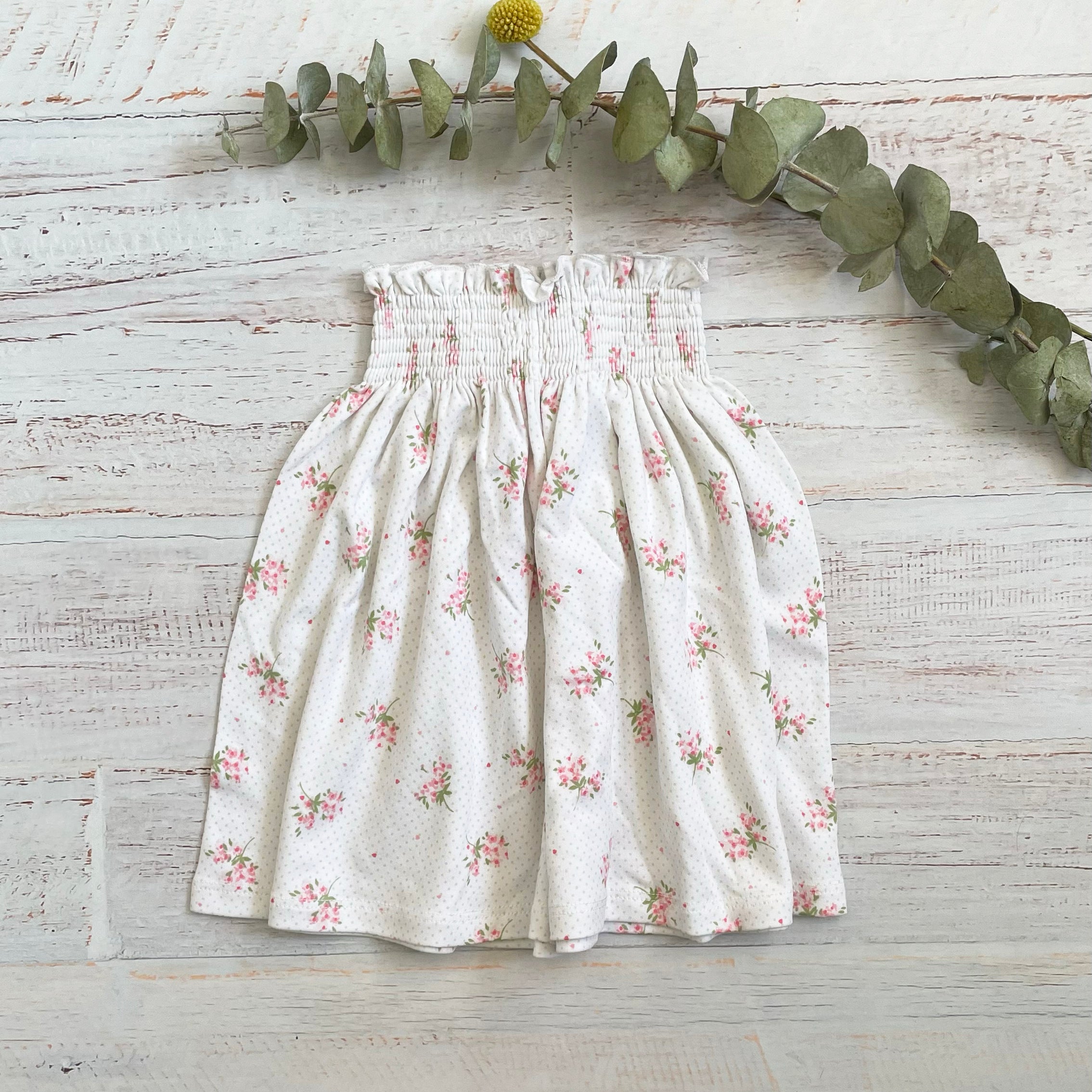 SHORT FALDA YARA